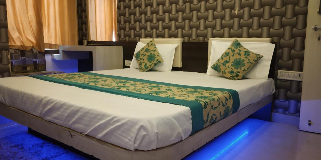 بوبال Hotel Maa Ganga Palace المظهر الخارجي الصورة